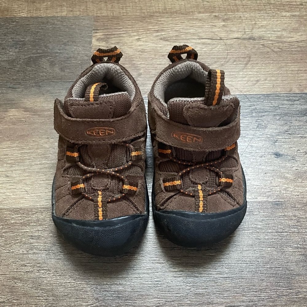 Keens Hiking Shoe Toddler Size 4